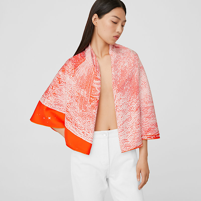 Clair de Lune round scarf 140 | Hermès Australia